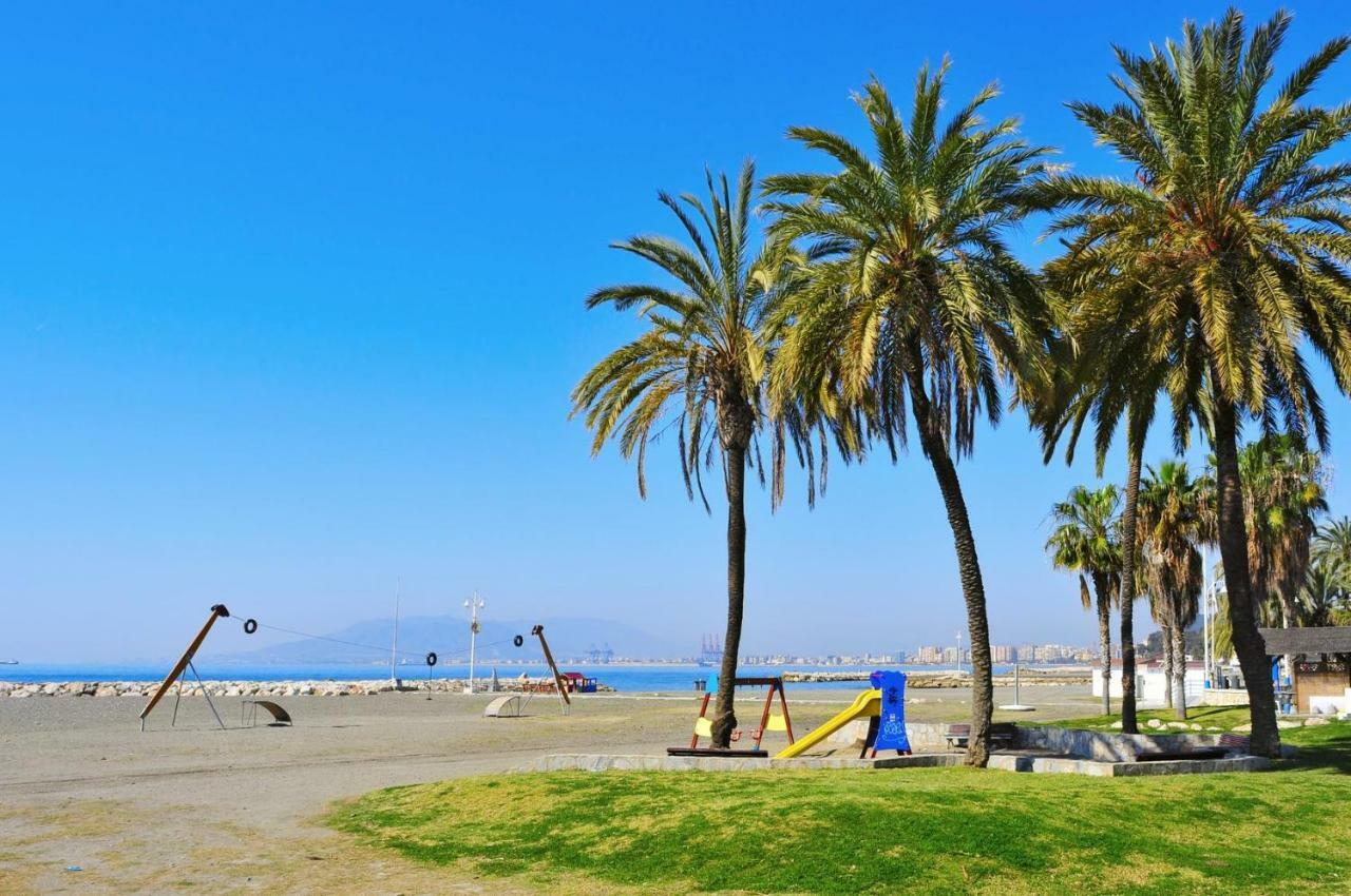 Holidays By The Sea Apartments Málaga Esterno foto
