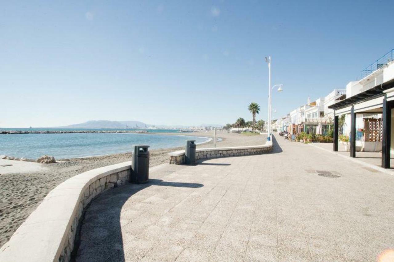 Holidays By The Sea Apartments Málaga Esterno foto