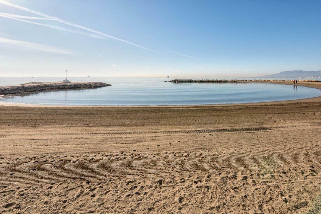 Holidays By The Sea Apartments Málaga Esterno foto