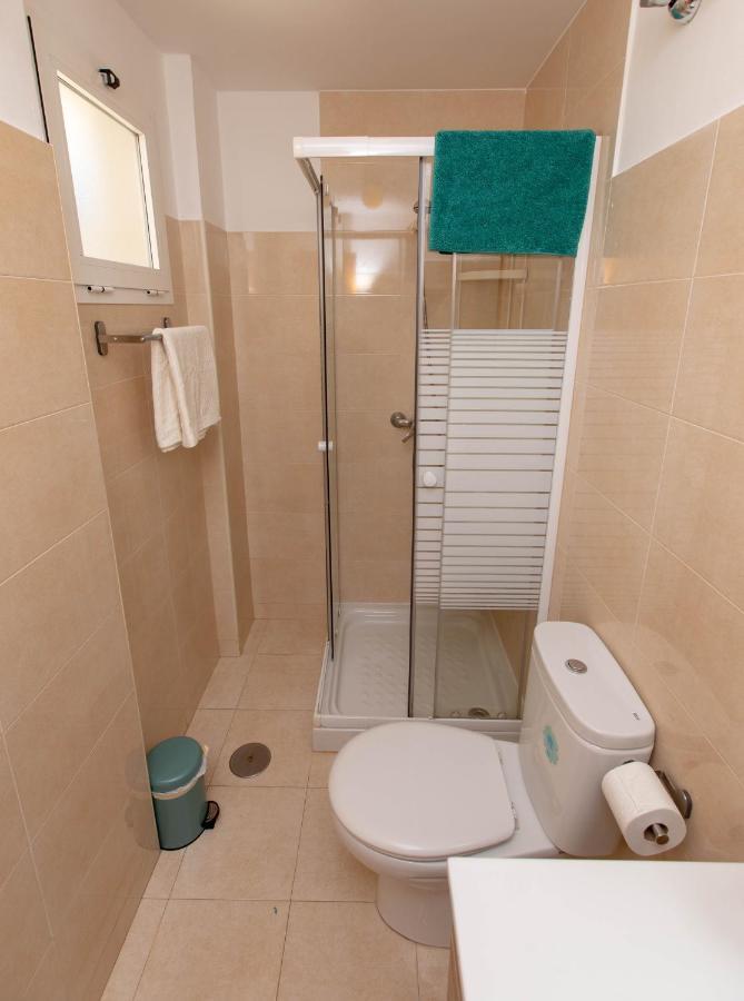 Holidays By The Sea Apartments Málaga Esterno foto