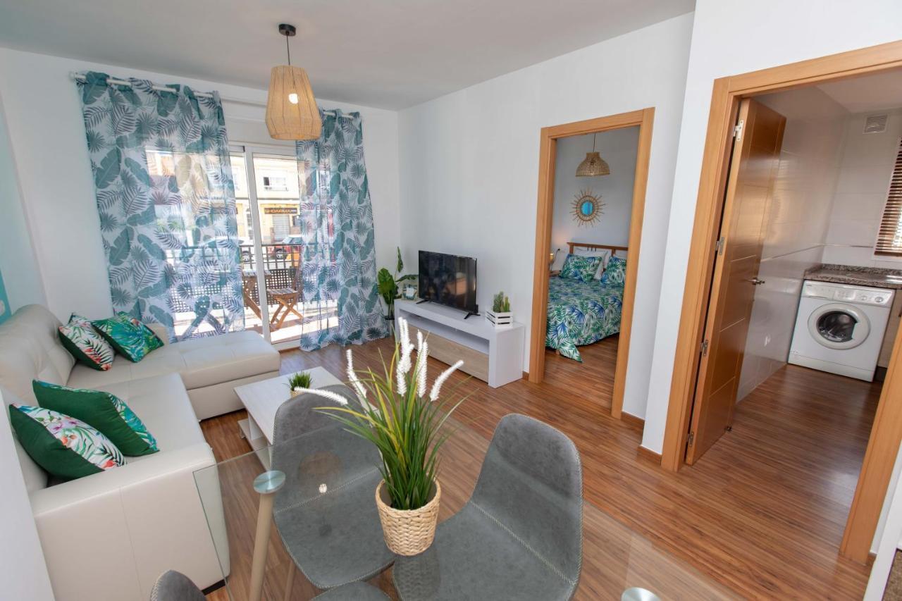 Holidays By The Sea Apartments Málaga Esterno foto